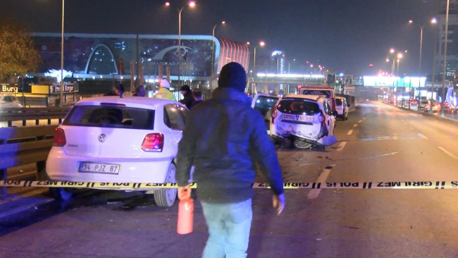 İstanbul'da zincirleme kaza: 11 araç birbirine girdi